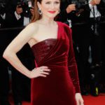 Julianne Moore startles in Chopard