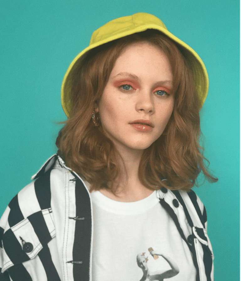 Emma laird актриса. Эмма лэйрд мэр кингстауна. Emma light актриса. Эмма лейрд горячие. Эмма лаирд 18.