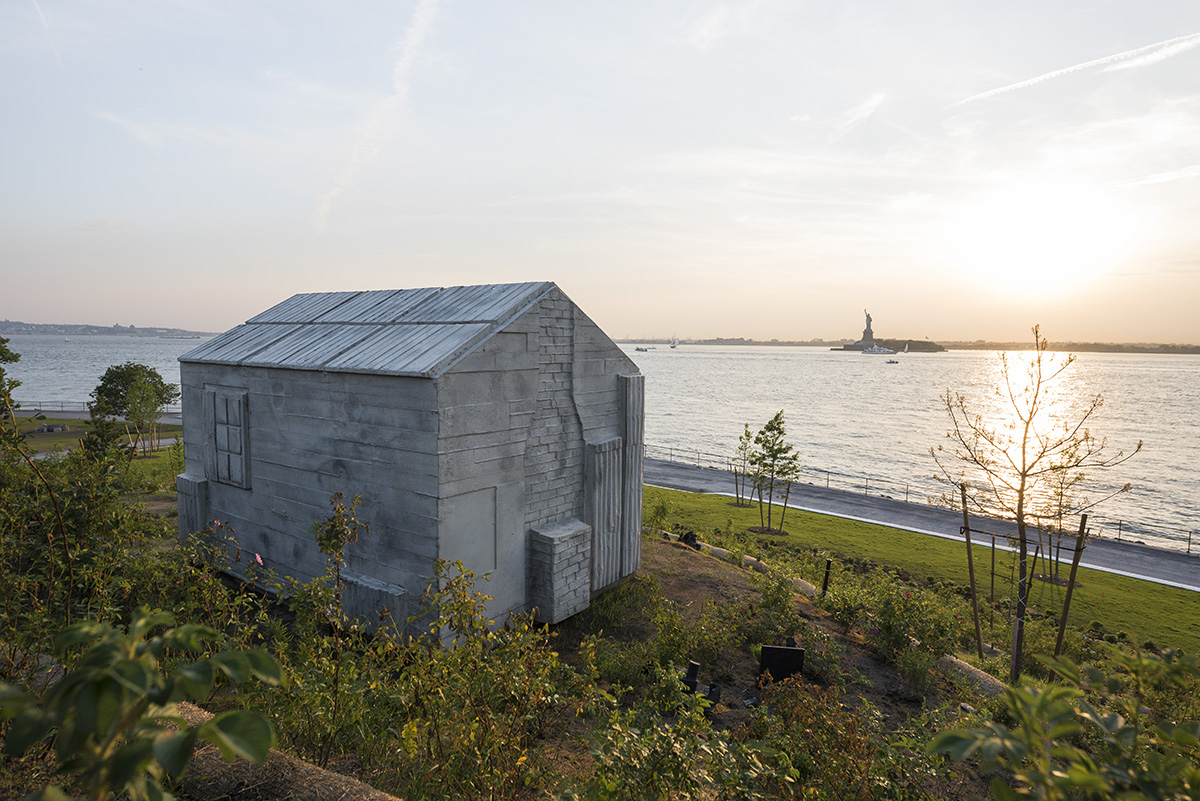 Rachel Whiteread sculpture on the edge of a lake in the US