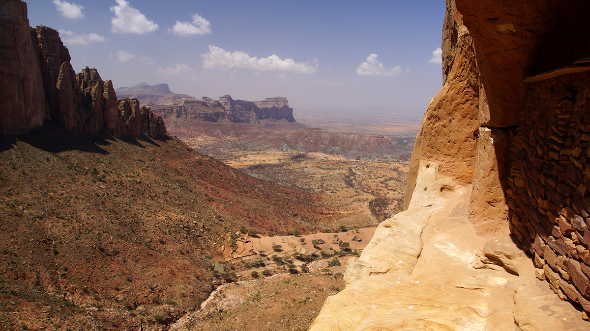 Dry valley with large cliffs 