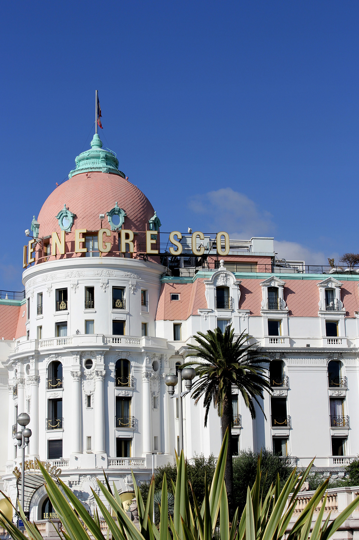 Facade of Le Negresco hotel