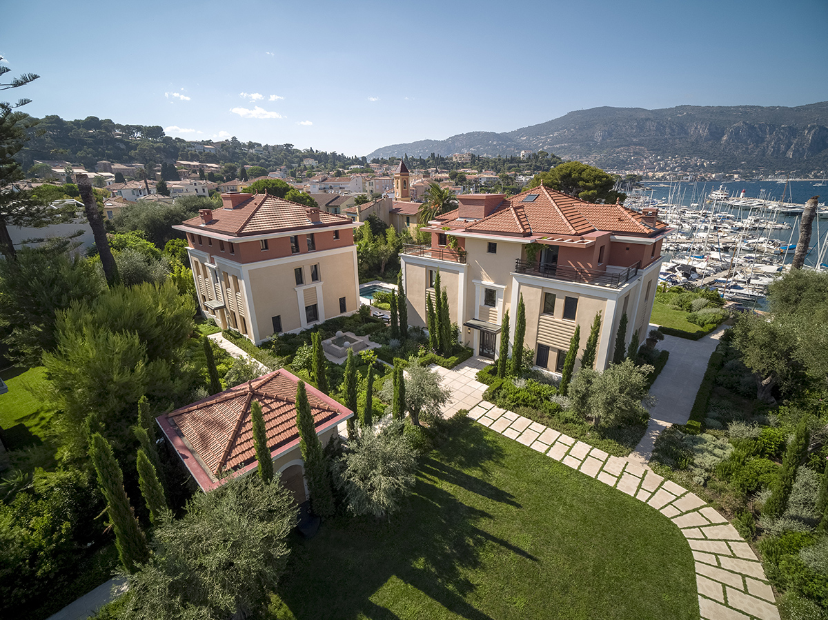 Luxurious villa property 
