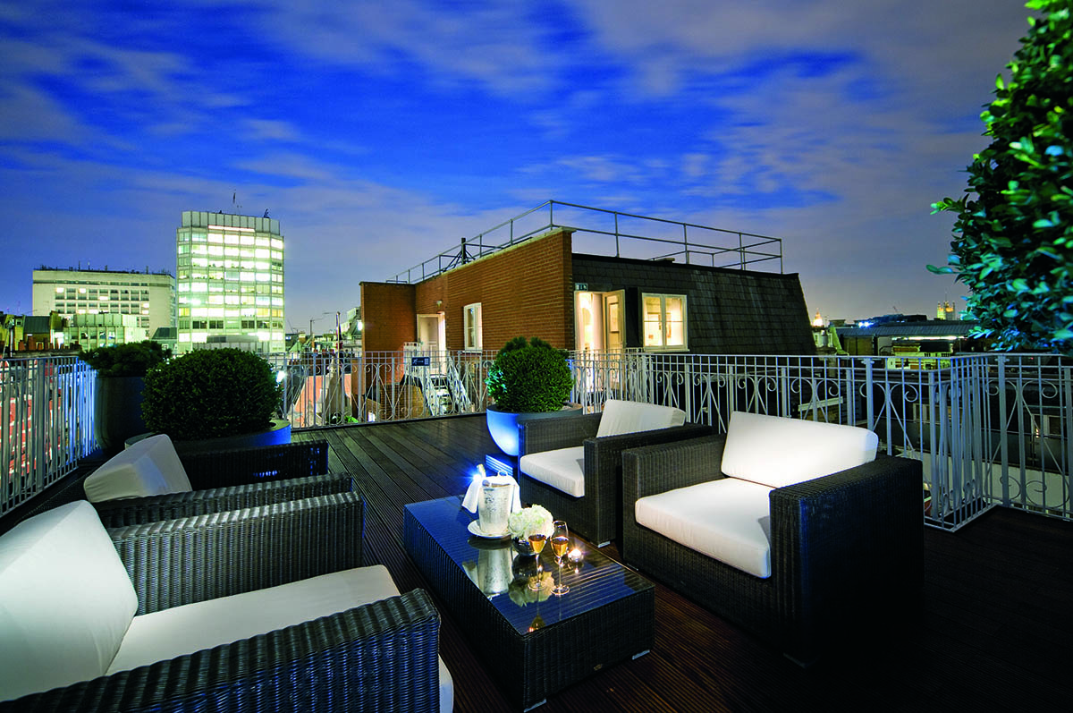 Luxurious private rooftop terrace 