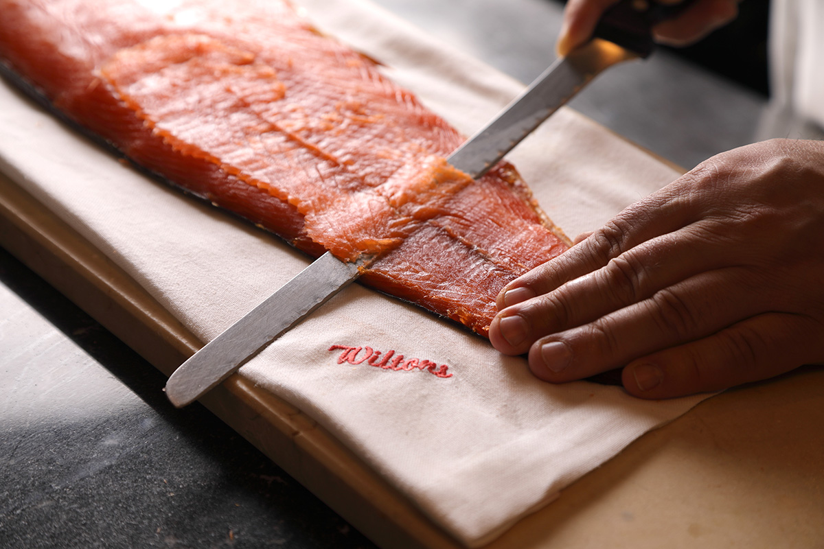 Slicing salmon