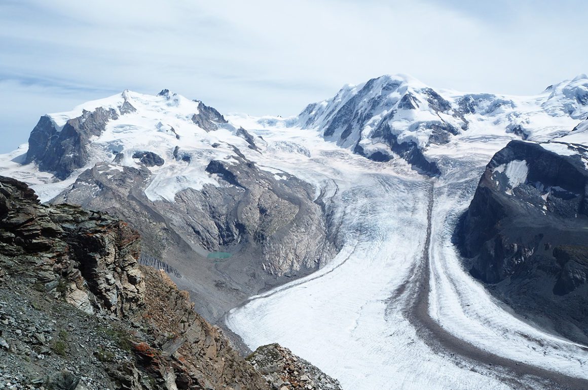 Mountainscape of peaks and glacier