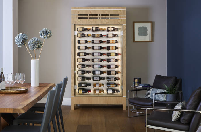 Standing wine cabinet