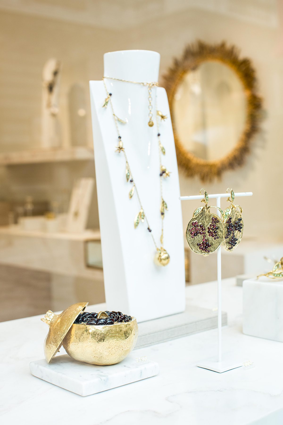 jewellery display