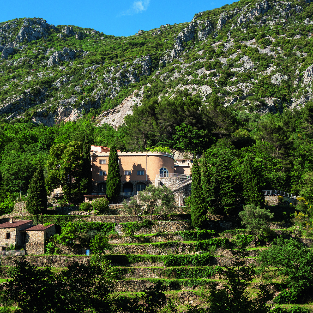 villa in the mountains