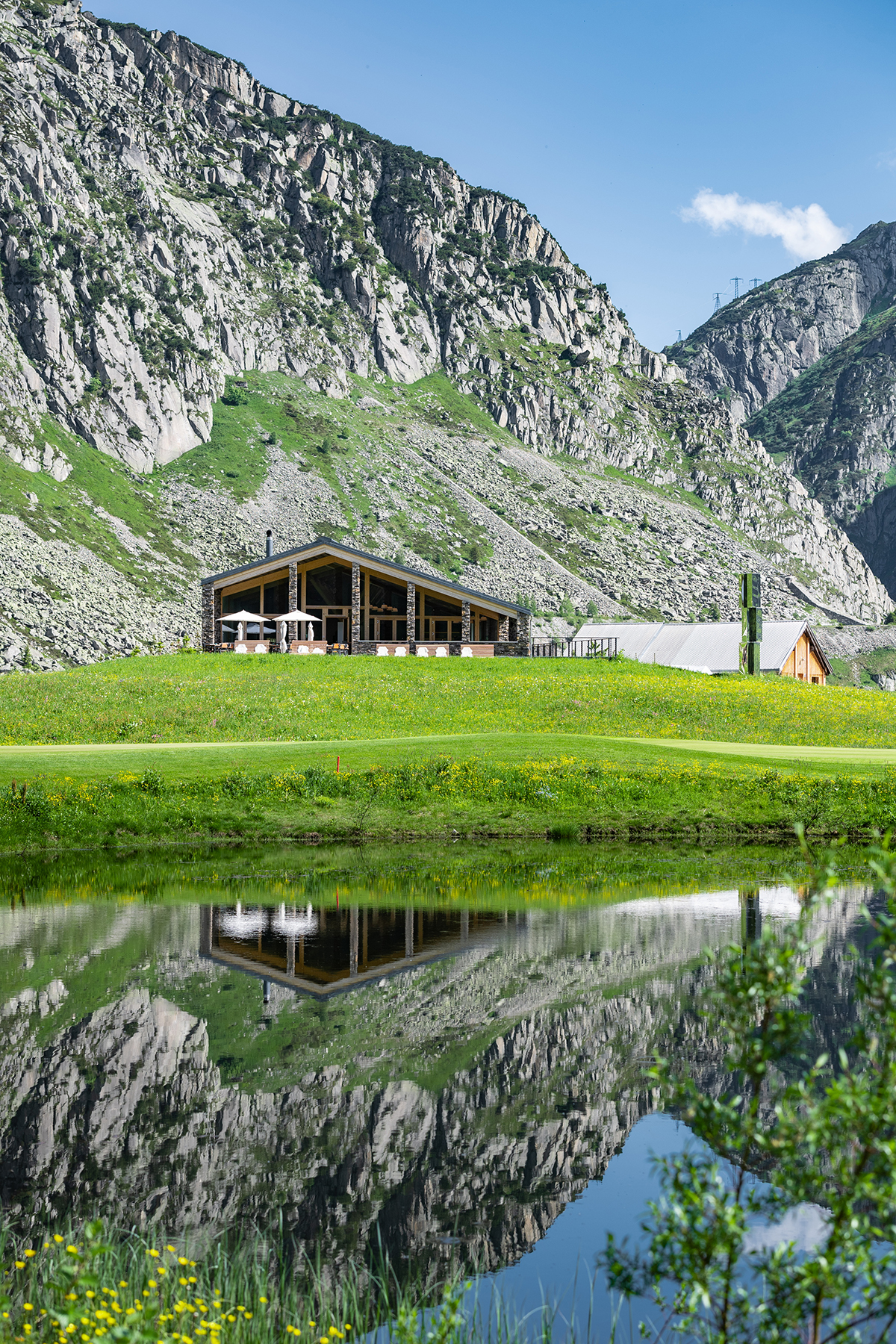alpine golf club house