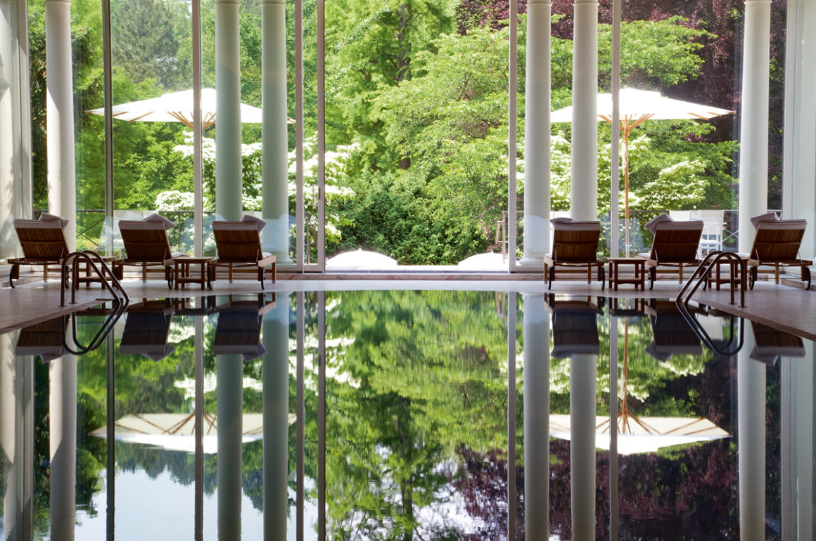 spa swimming pool overlooking forests