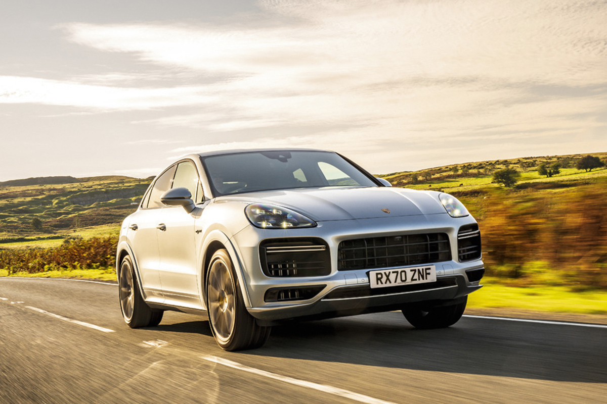 The Fast & Luxurious Car Series: Porsche Cayenne Turbo S E-Hybrid