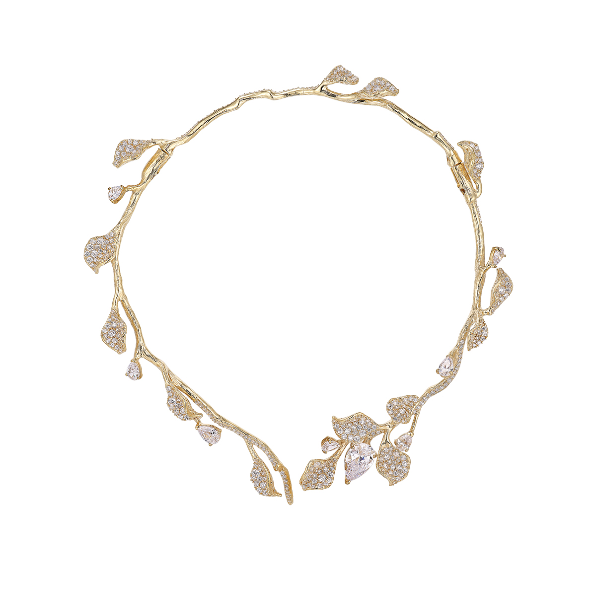 gold necklace with leaves
