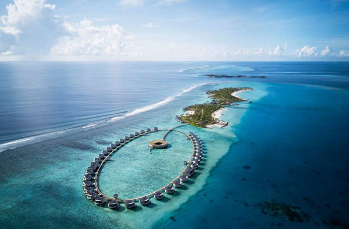 ocean villas on an island in the middle of the sea