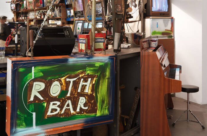 A messy bar that says 'Roth Bar' on it